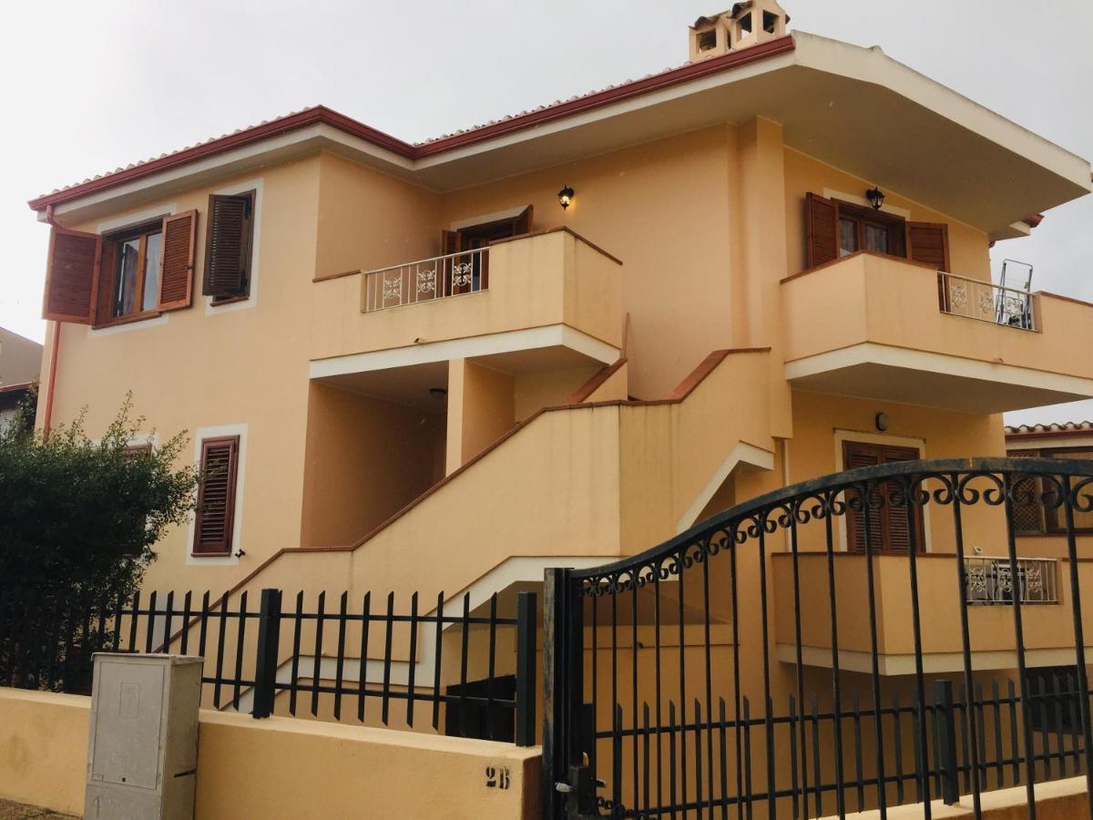 Domo Mea Appartement Villasimius Buitenkant foto